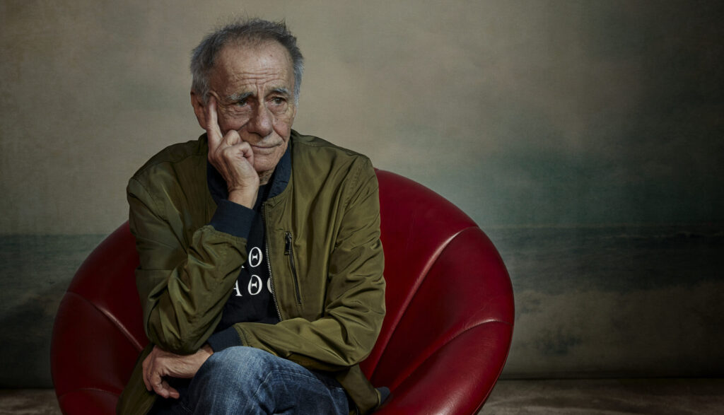 Tra il silenzio e il tuono di Roberto Vecchioni - Desirèe Mantovano