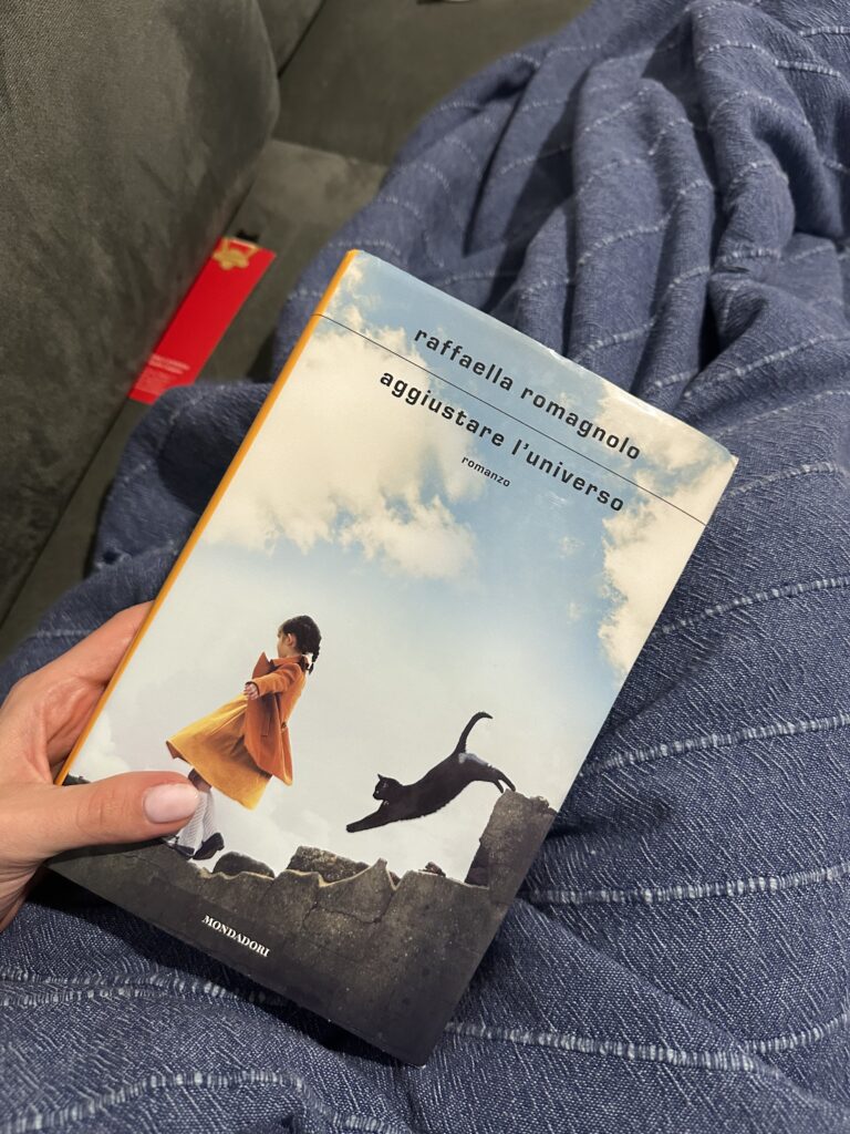 Aggiustare l'Universo di Raffaella Romagnolo - Desirèe Mantovano